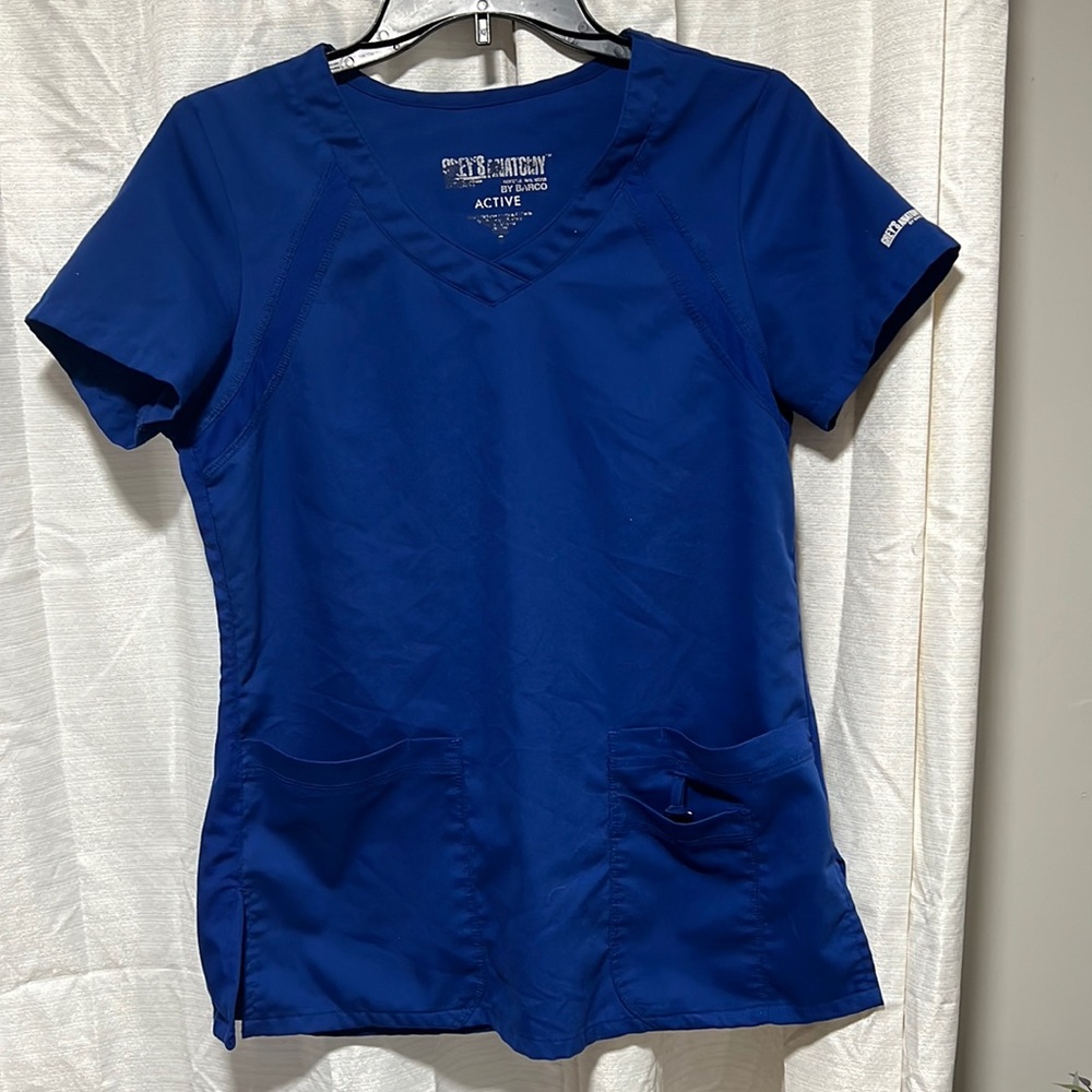 Blue Small Grey’s Anatomy scrub top (matching pants size ST selling separately)